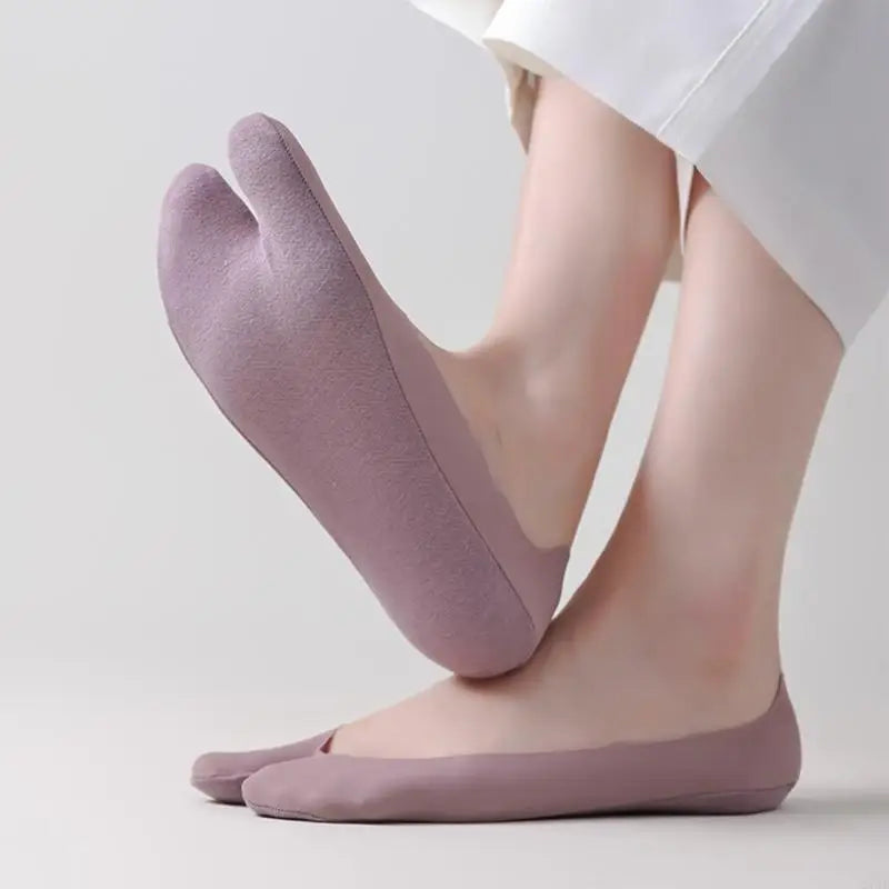 No Show Tabi Socks